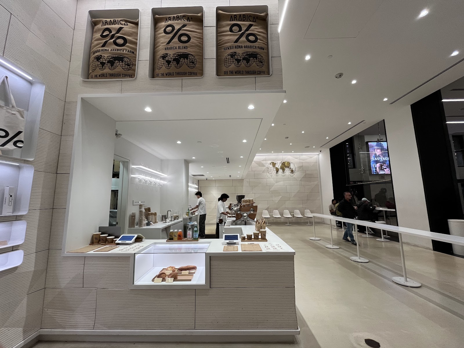 % Arabica Toronto Union Station photo 3