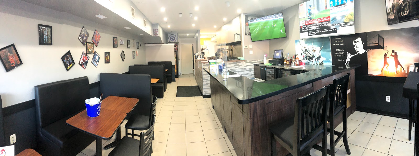 Break N Wings - Ajax featured