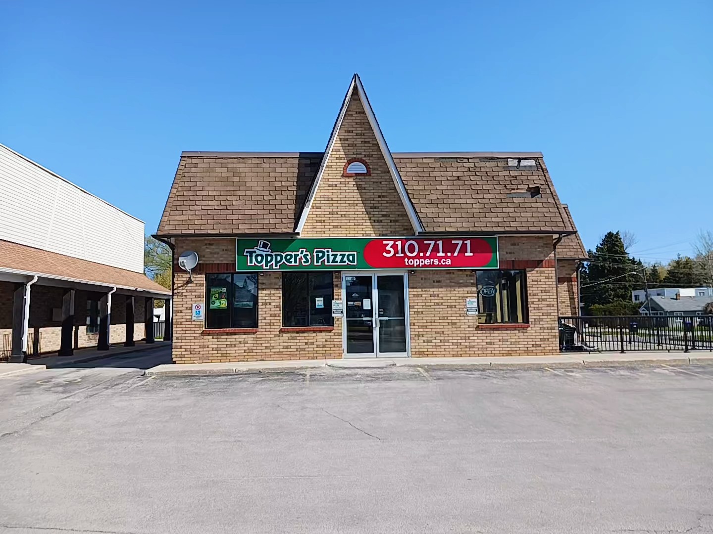 Topper's Pizza — Collingwood featured
