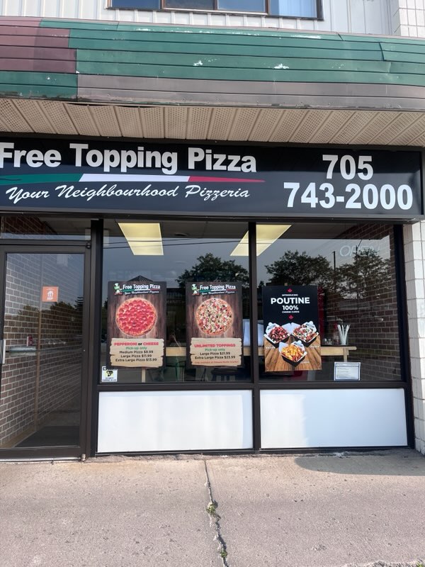 FreeToppingPizza photo 3
