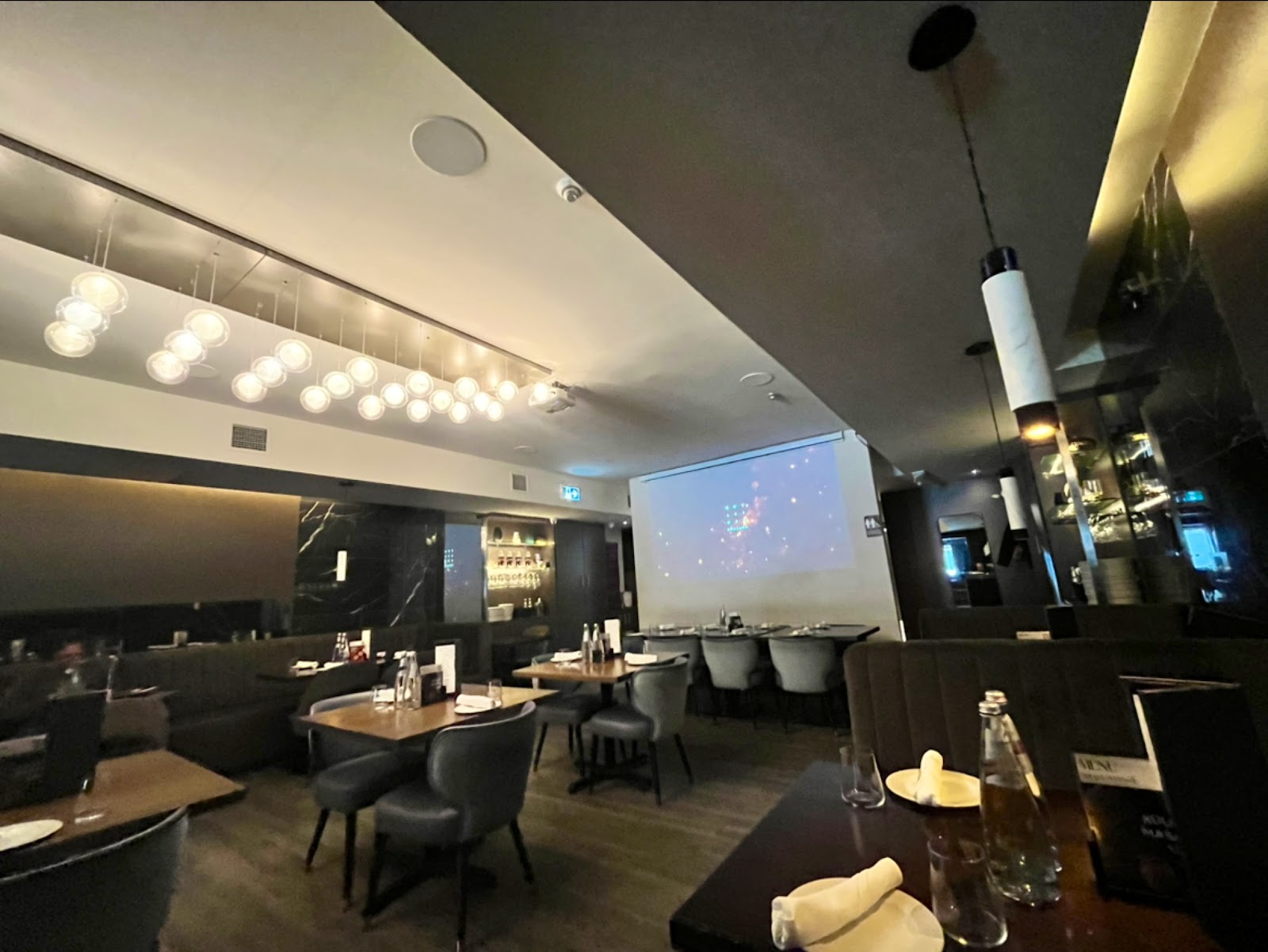 KHAZANA Indian Kitchen & Bar | Toronto (Across Eaton Centre) | By Celebrity Chef Sanjeev Kapoor photo 3