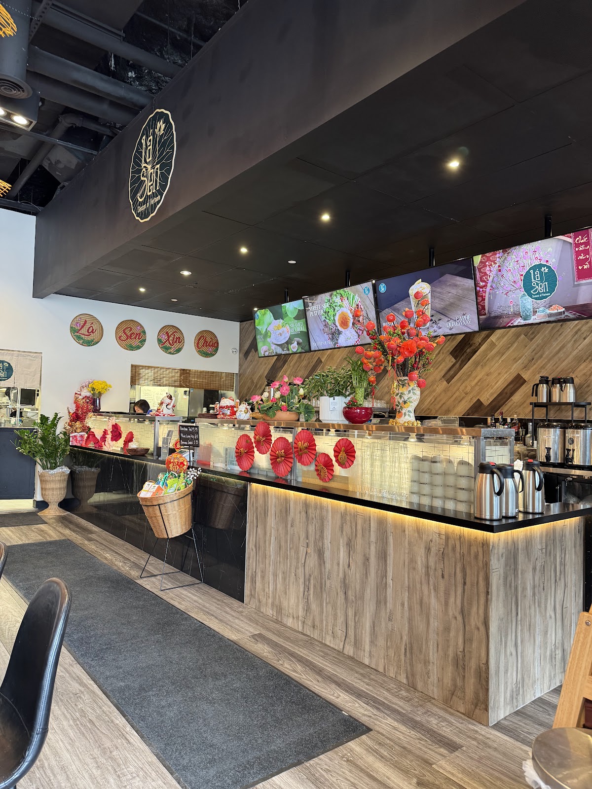 Lá Sen Vietnamese Cuisine photo 5