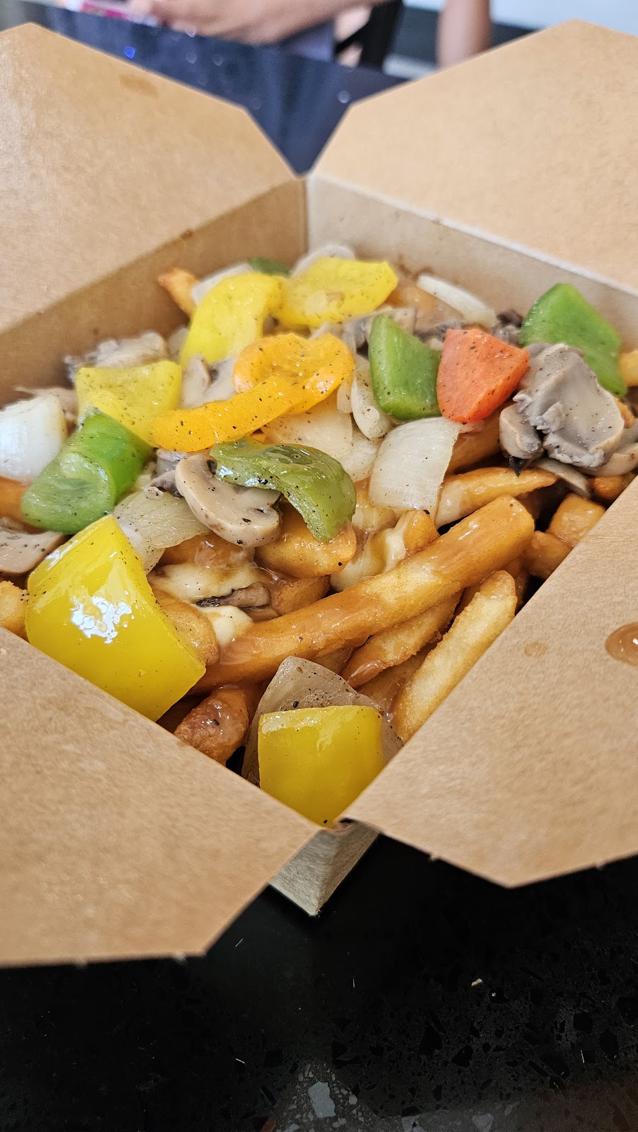 Mean Poutine Ajax photo 5