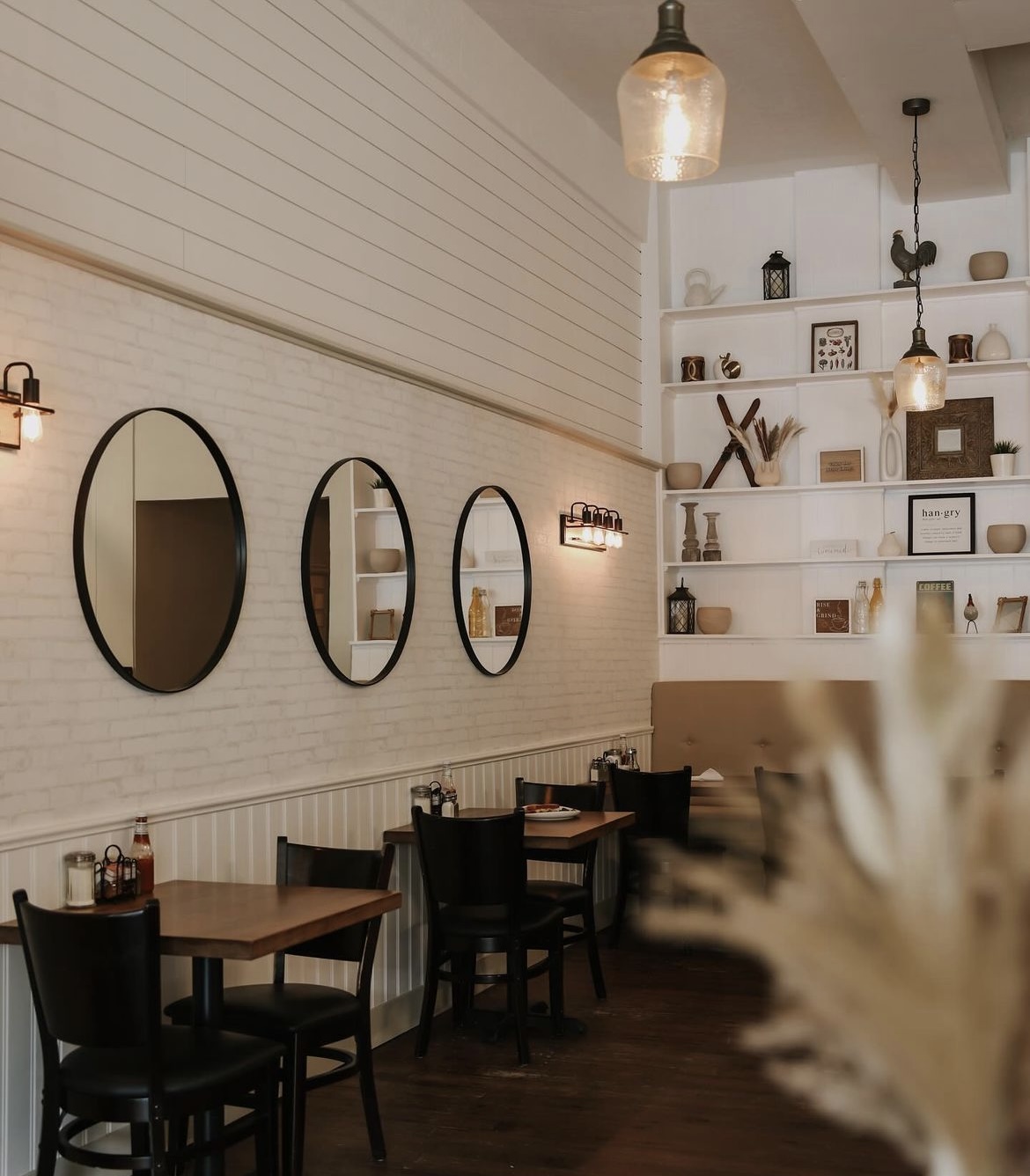 MEK Breakfast House featured