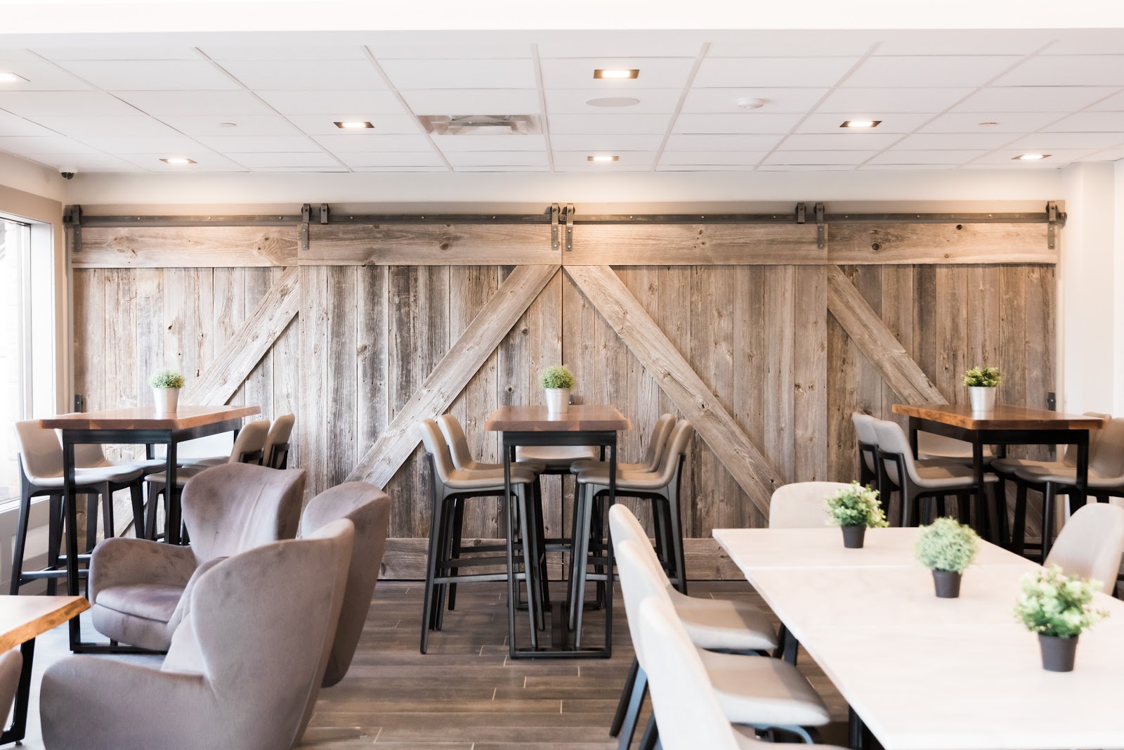 Jerry's Taphouse featured