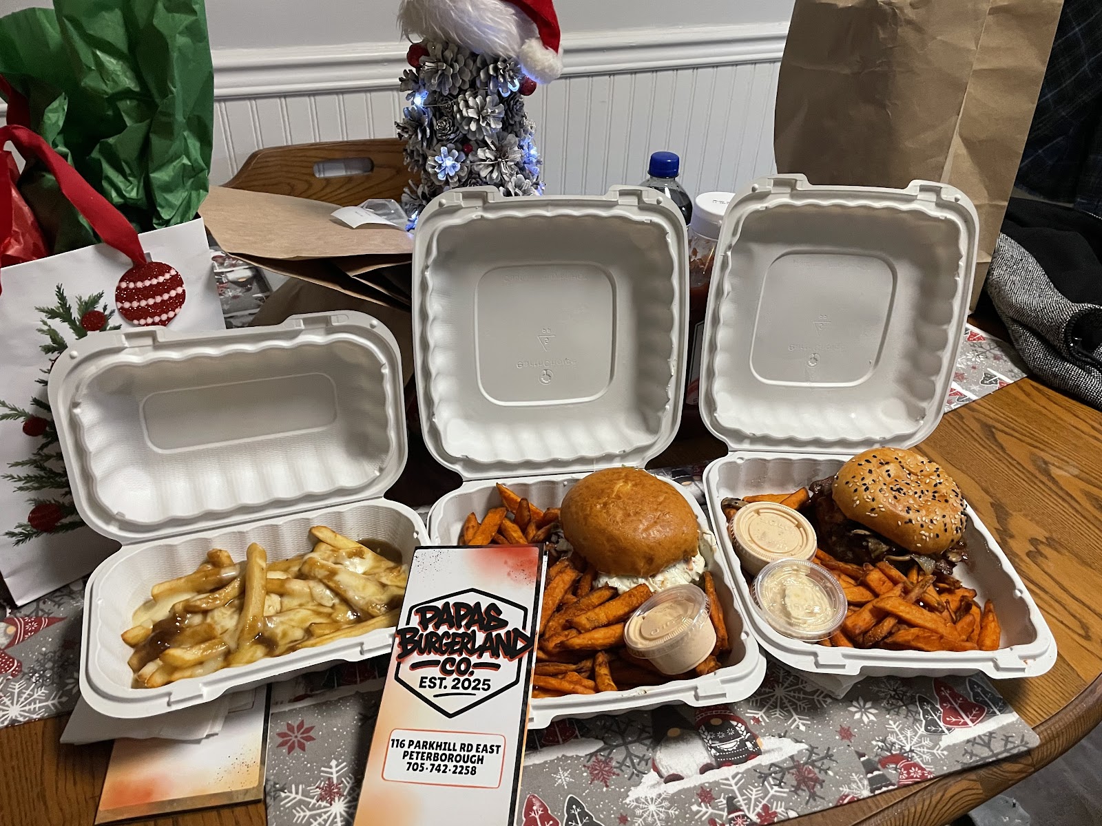 Papas Burgerland Co photo 3