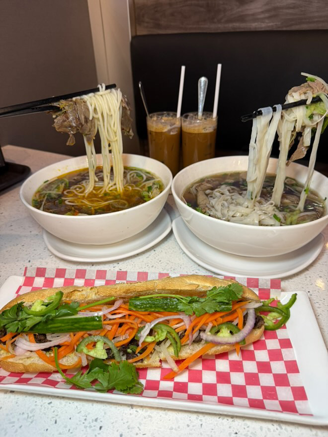 Pho Hue (Vietnamese Cuisine 最美味的越南河粉汤) photo 2