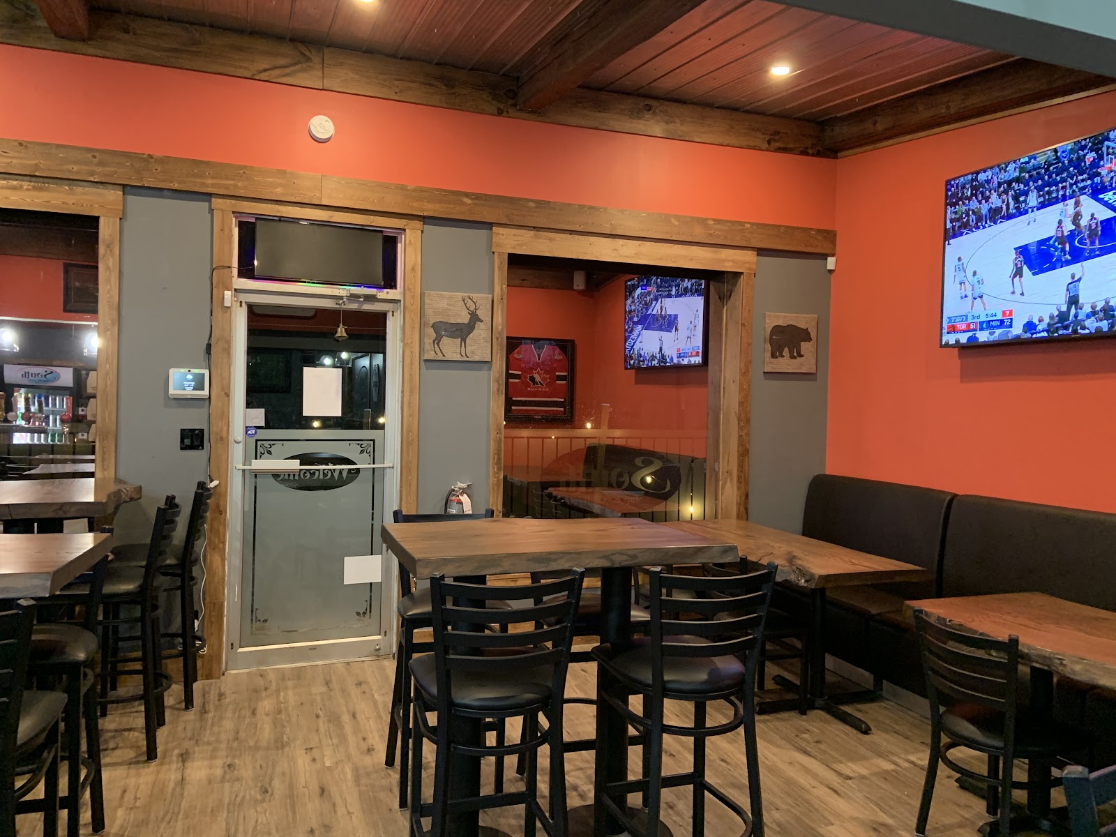 THE RINK TAP AND GRILL photo 4