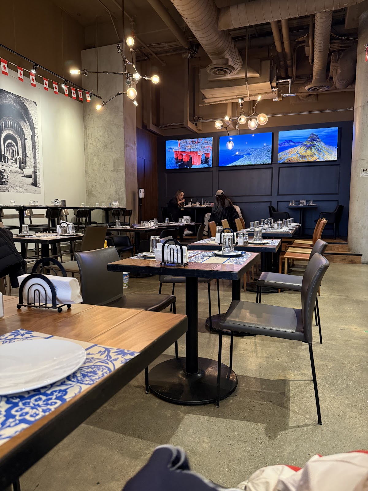 Turquoise Restaurant (Downtown Toronto) photo 5